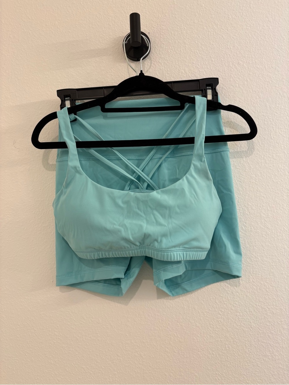 CRZ YOGA SET Aqua Strappy Sports Bra & Shorts Size Small